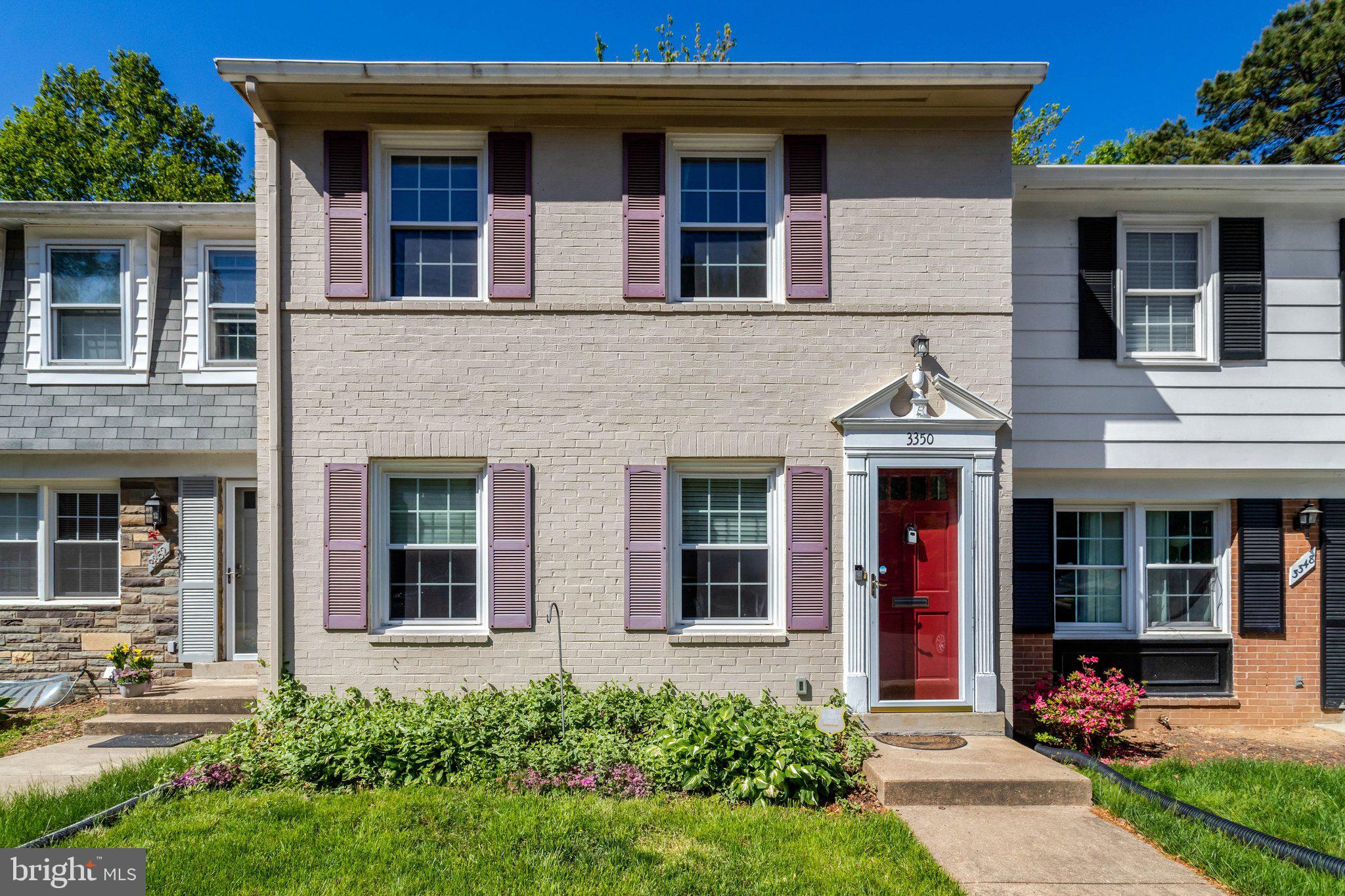 3350 CONTESSA COURT