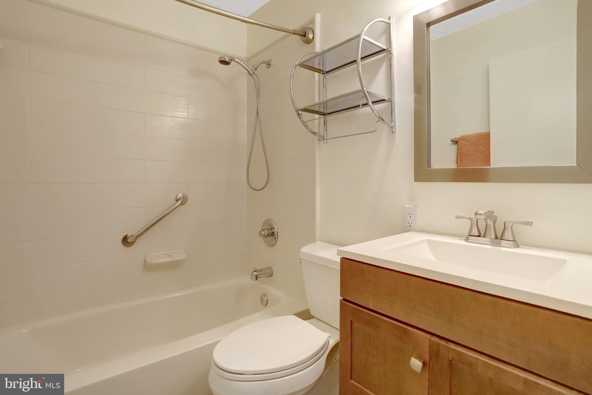 3350 CONTESSA COURT