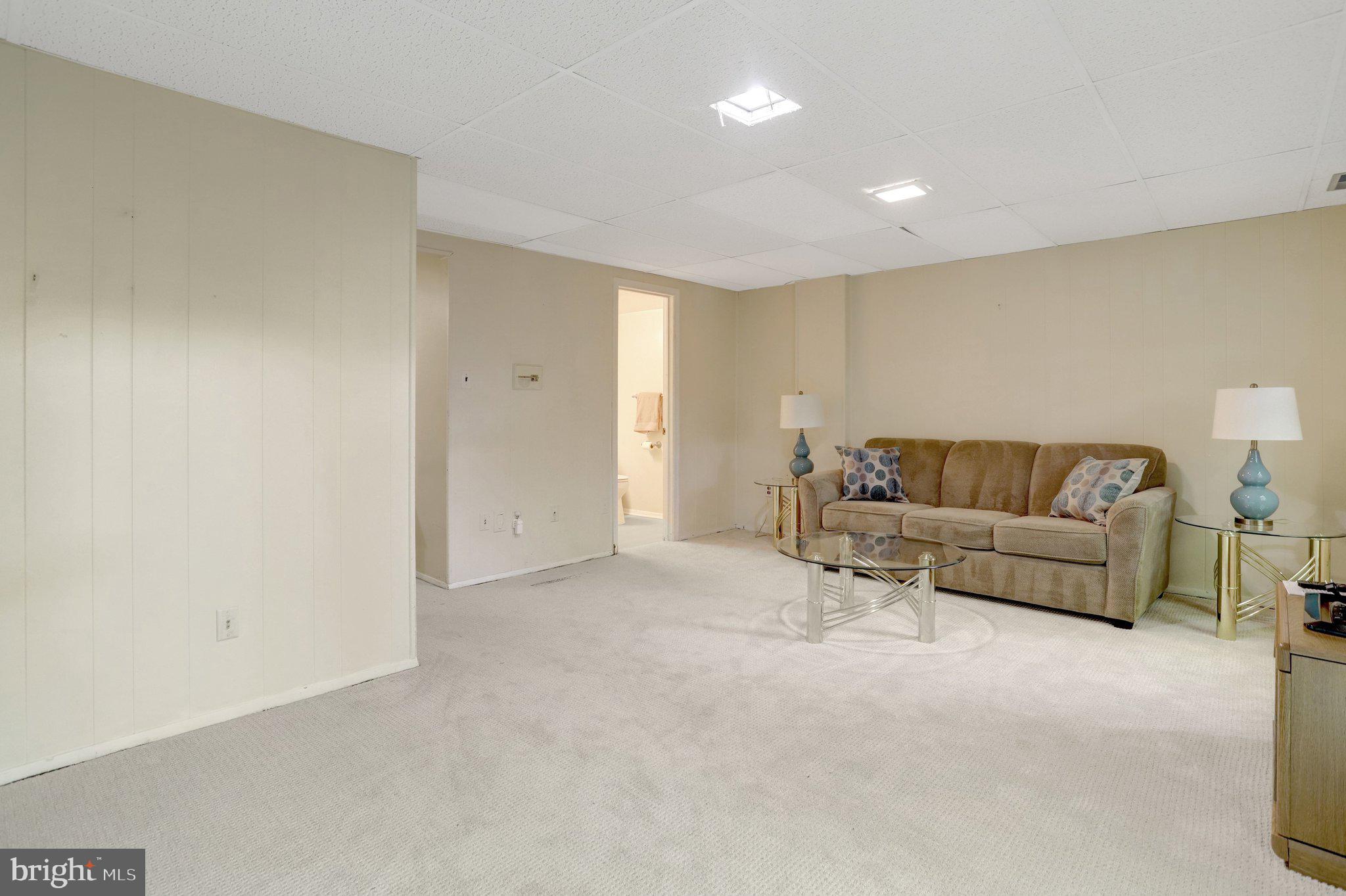 3350 CONTESSA COURT