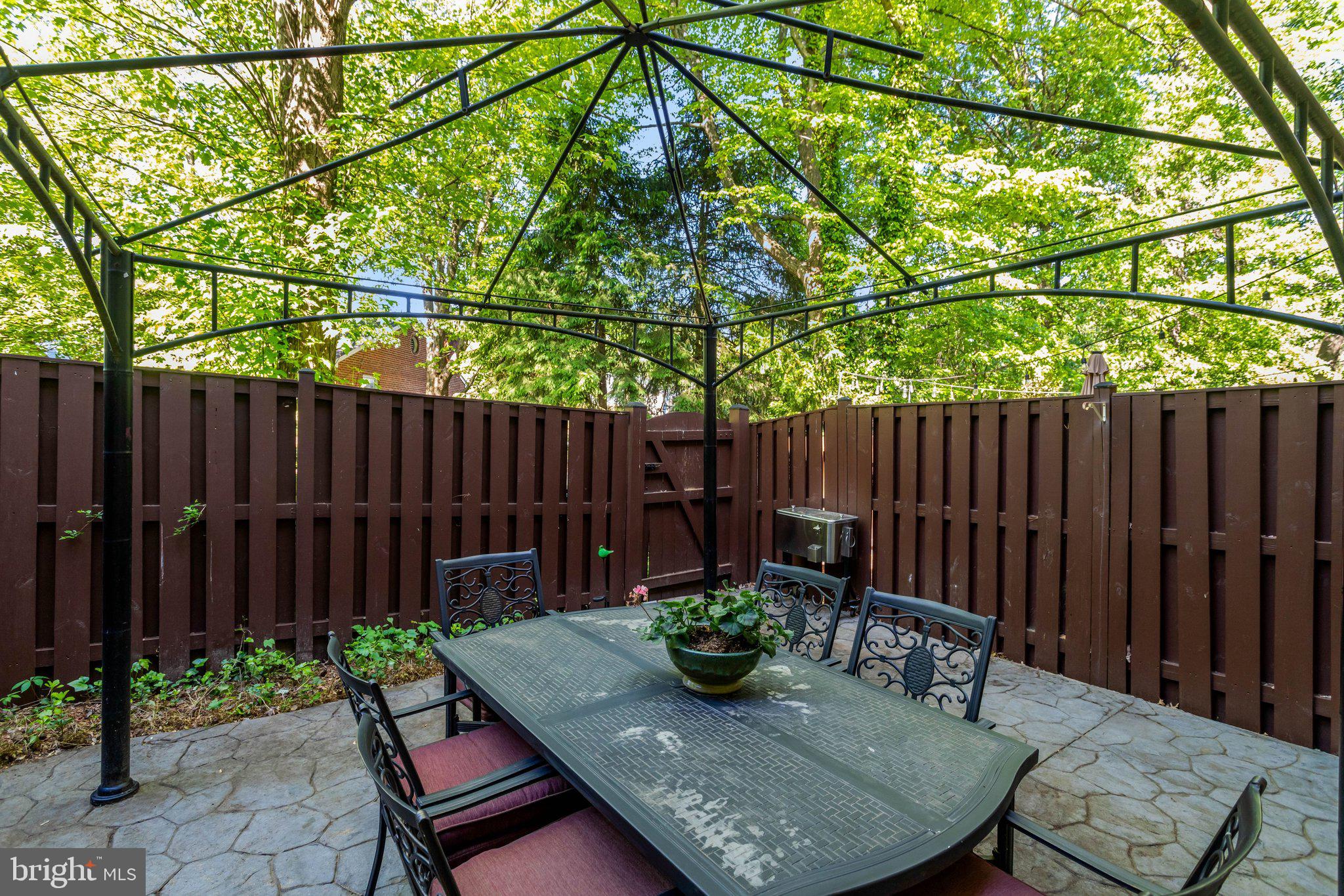 3350 CONTESSA COURT