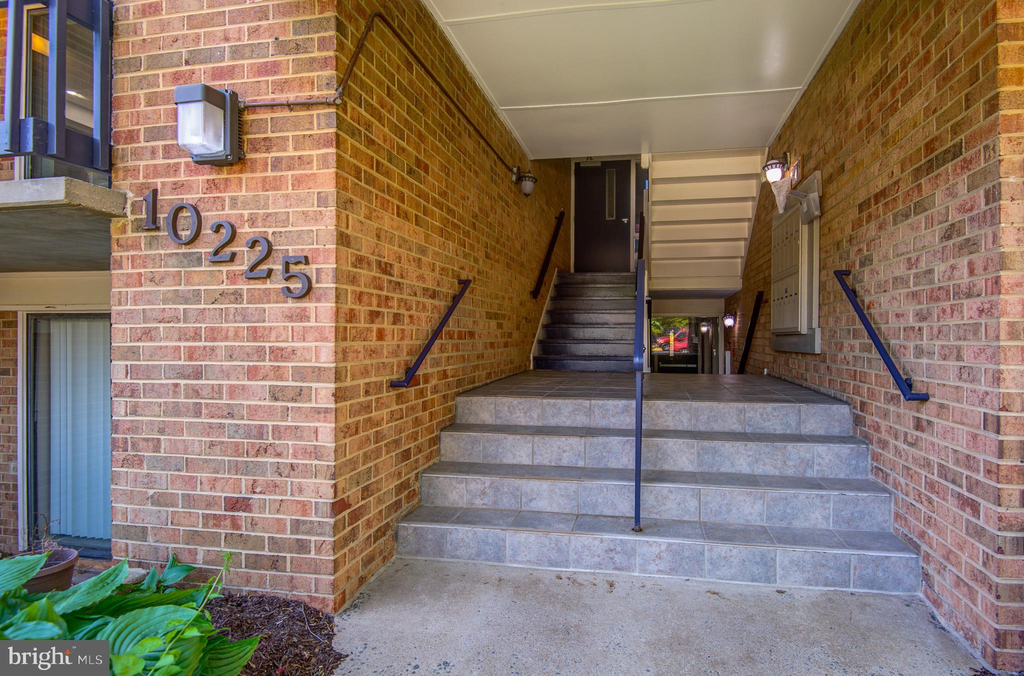 10225 VALENTINO DRIVE 7224