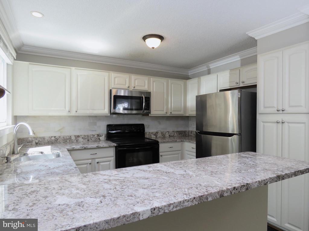 11701 SUMMERCHASE CIRCLE A