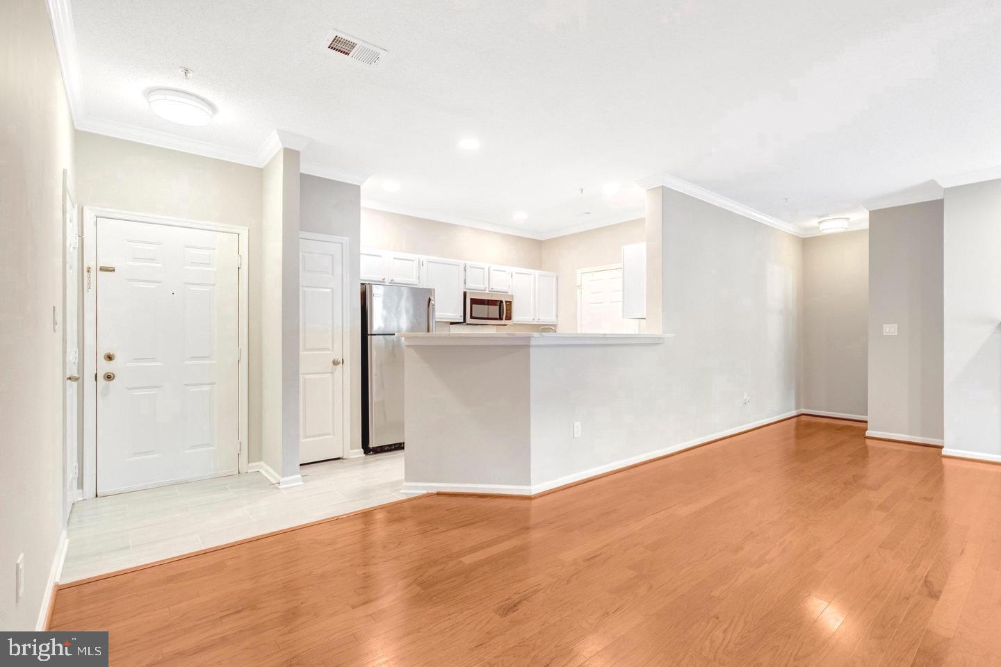 1701 LAKE SHORE CREST DRIVE 11