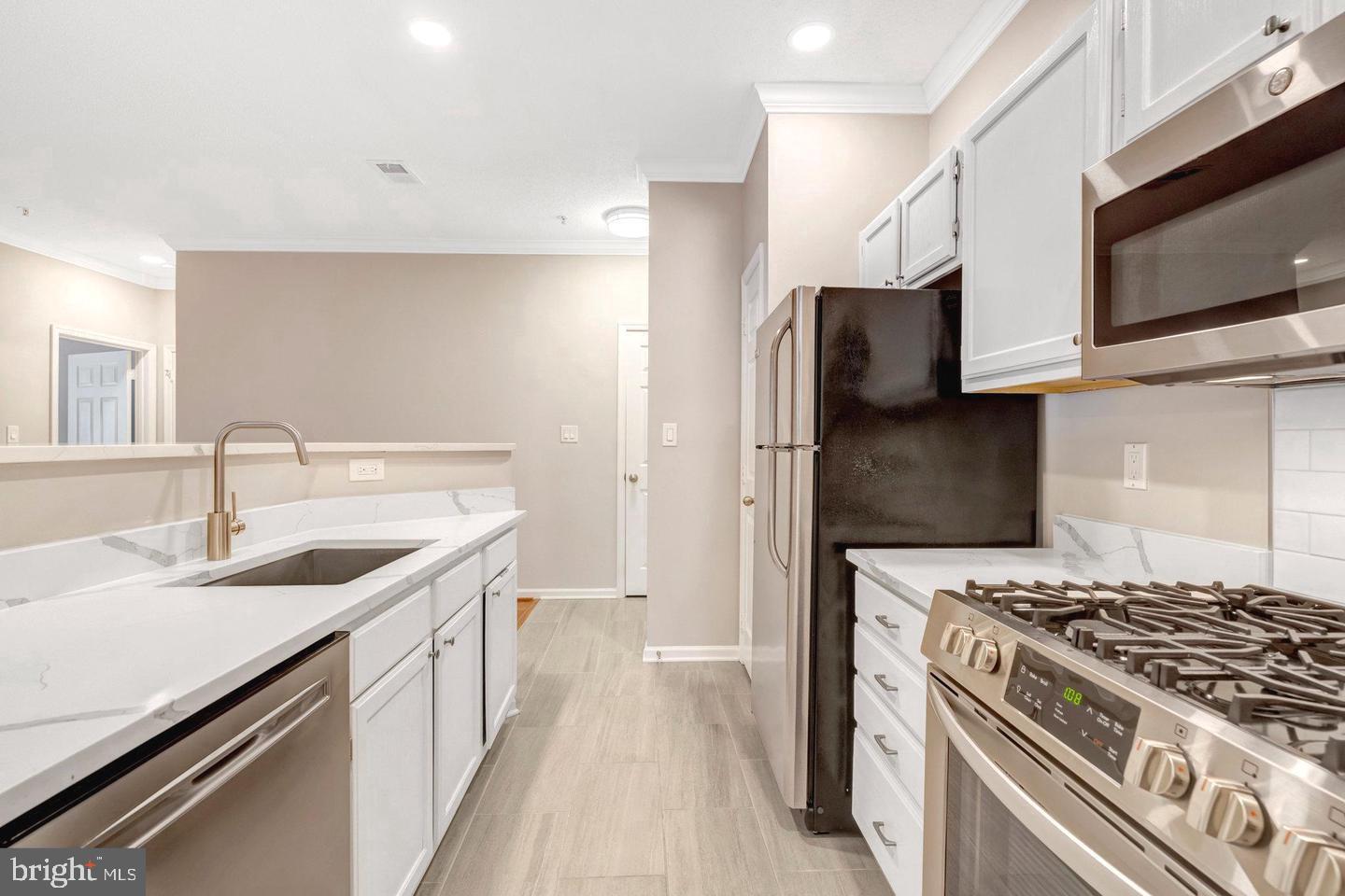 1701 LAKE SHORE CREST DRIVE 11