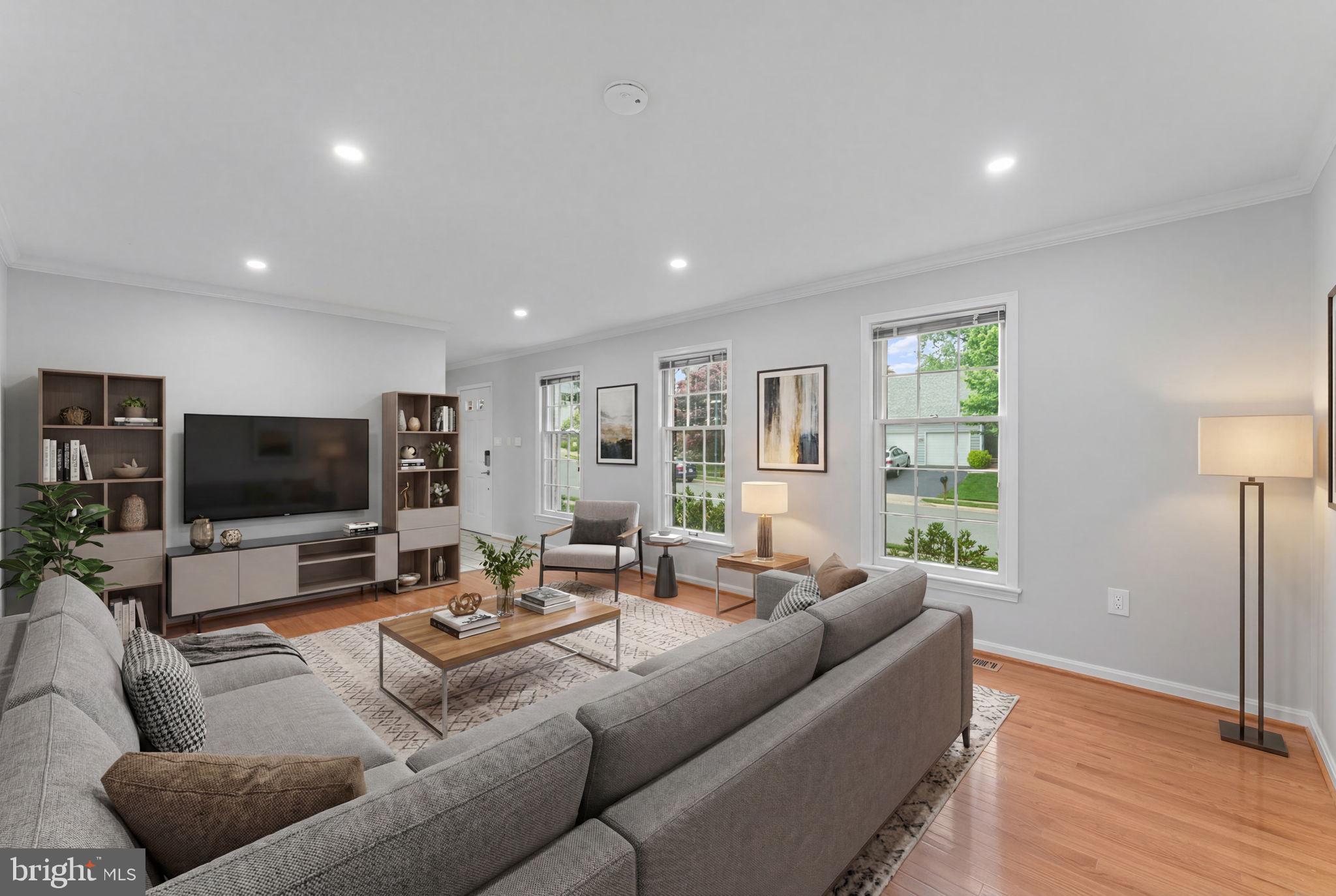 8952 KENILWORTH DRIVE