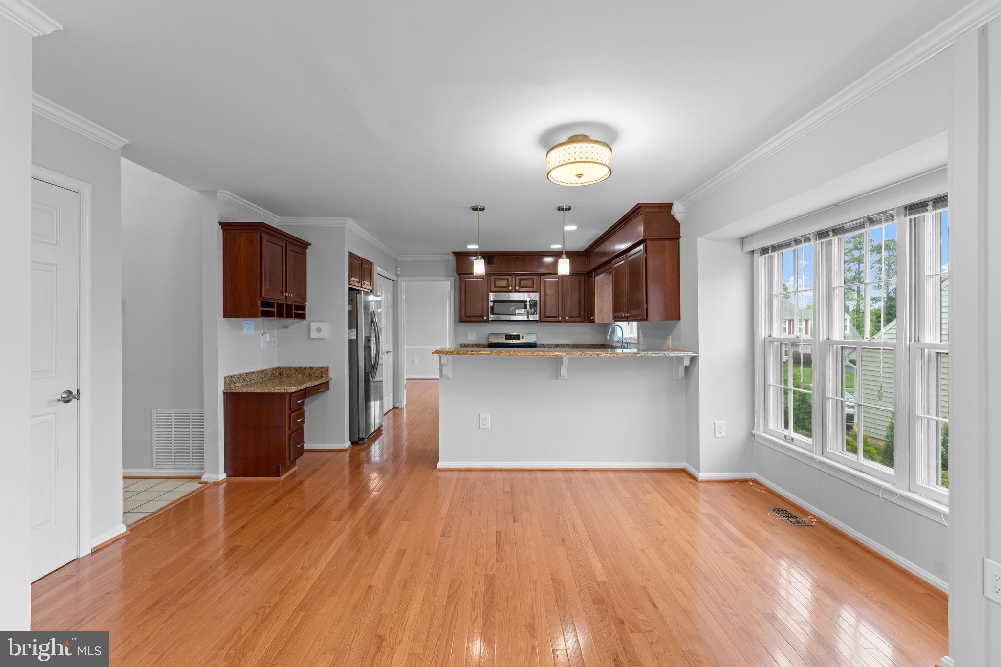8952 KENILWORTH DRIVE