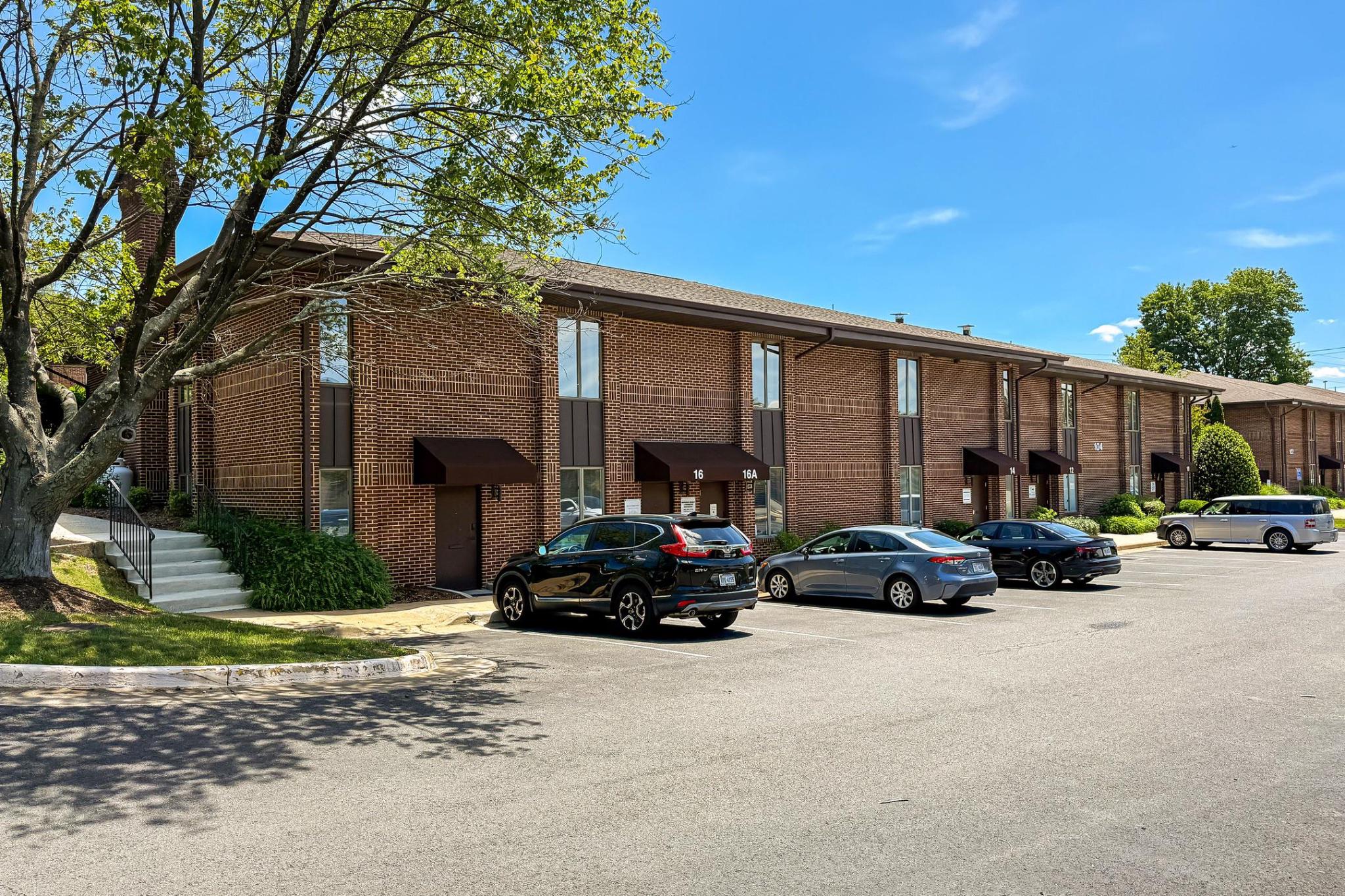 104 ELDEN STREET 14