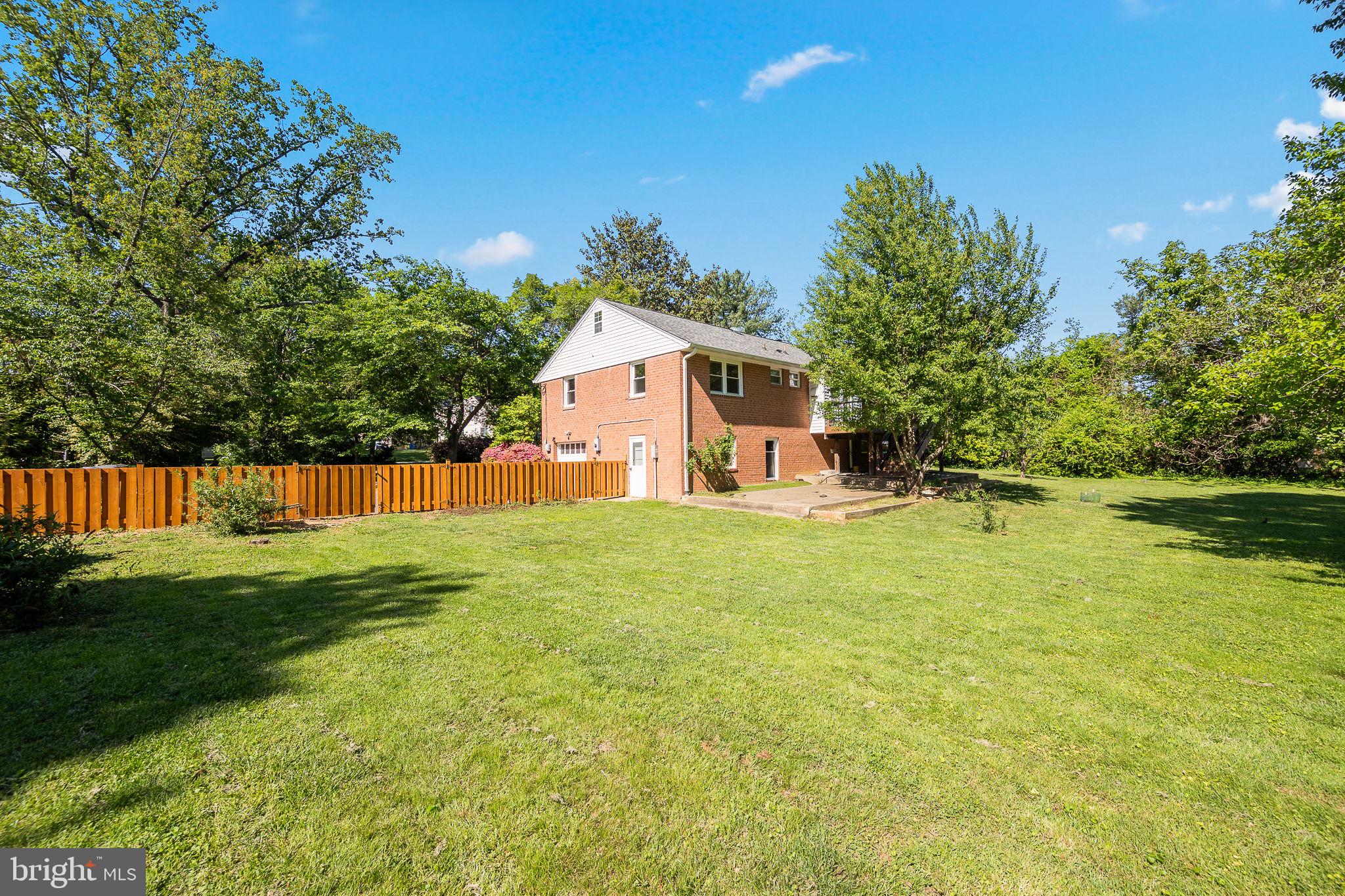 4037 OXFORD STREET