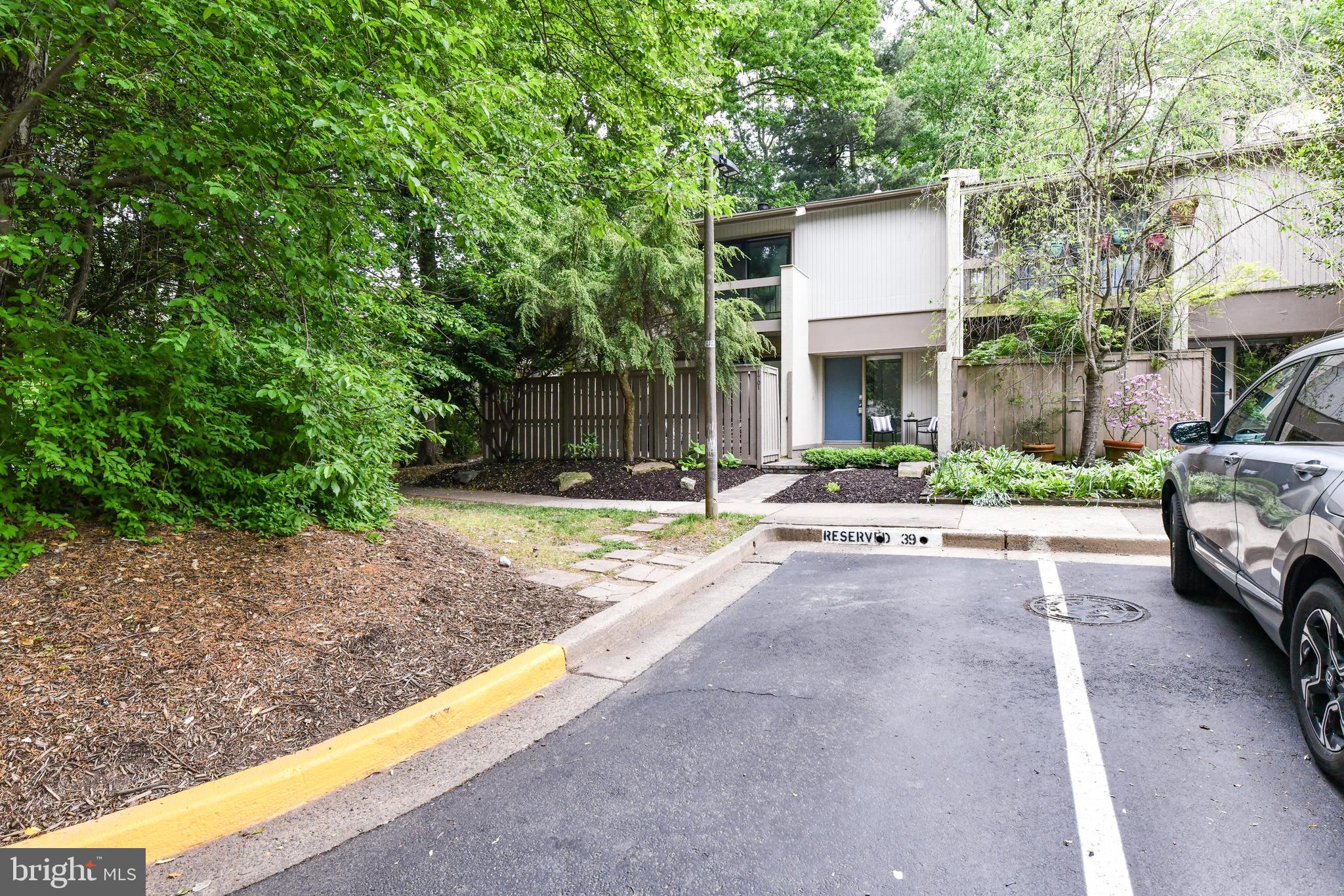 11701 NEWBRIDGE COURT