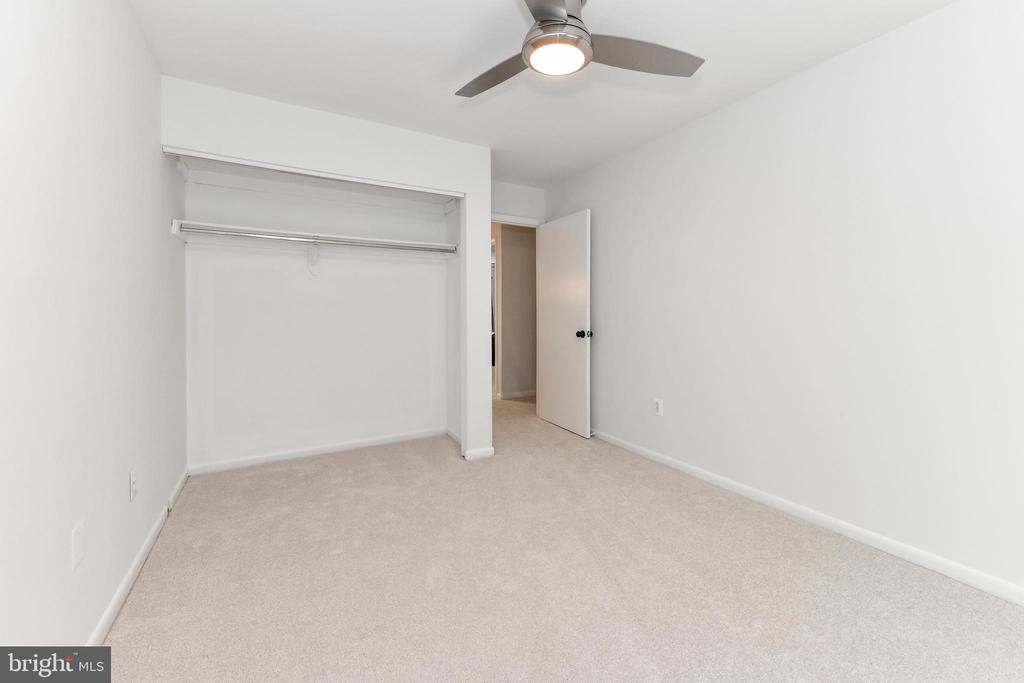 11701 NEWBRIDGE COURT