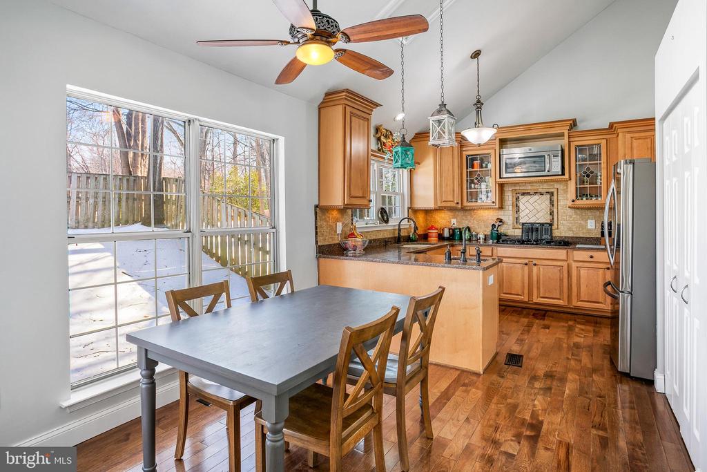 8217 BAYBERRY RIDGE ROAD