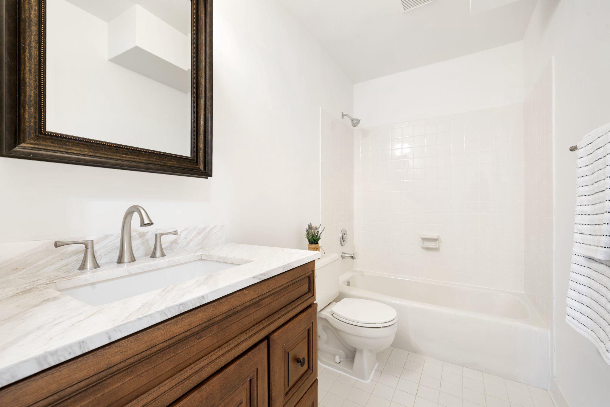 14516 OAK CLUSTER DRIVE