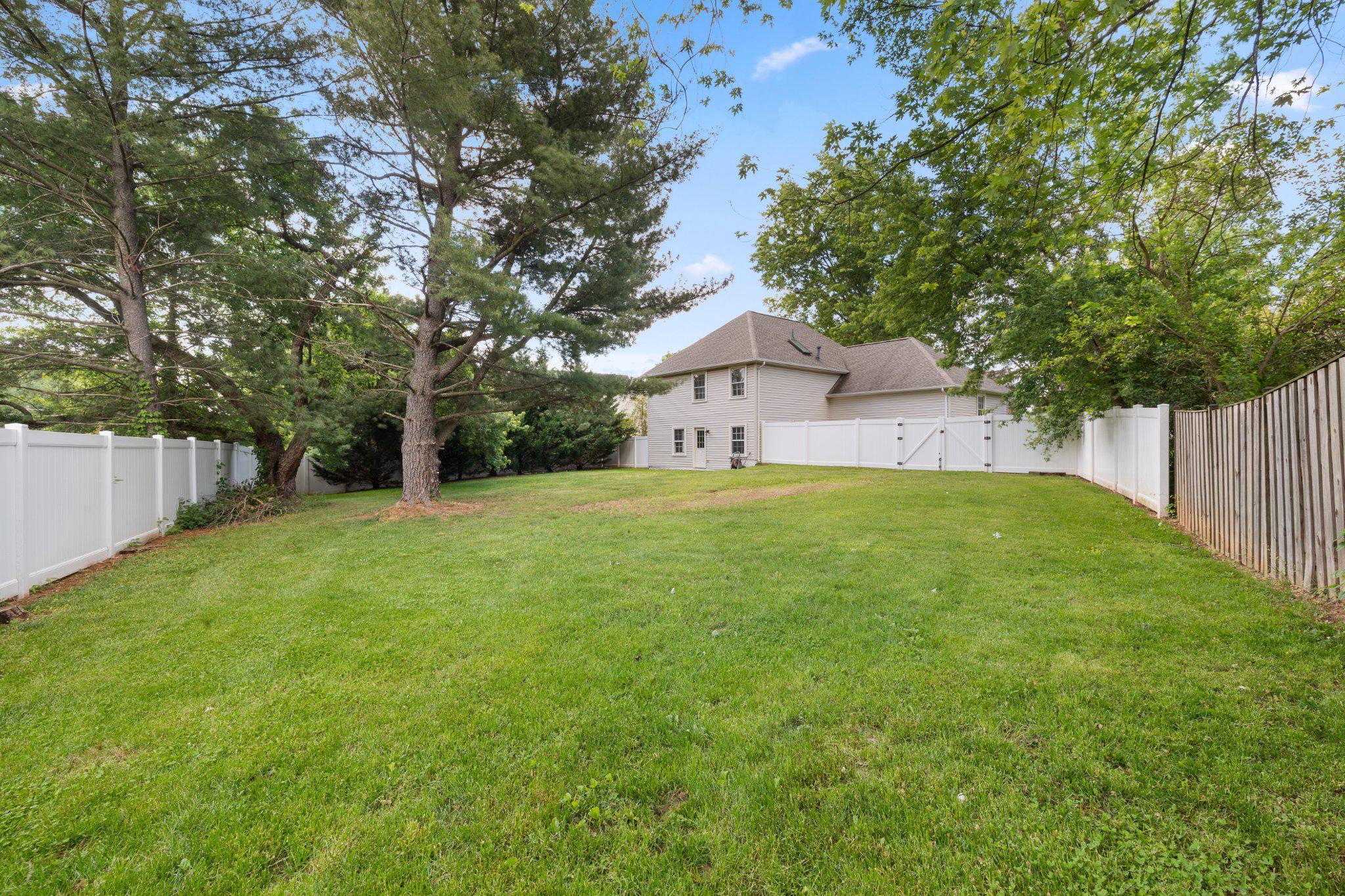 14516 OAK CLUSTER DRIVE