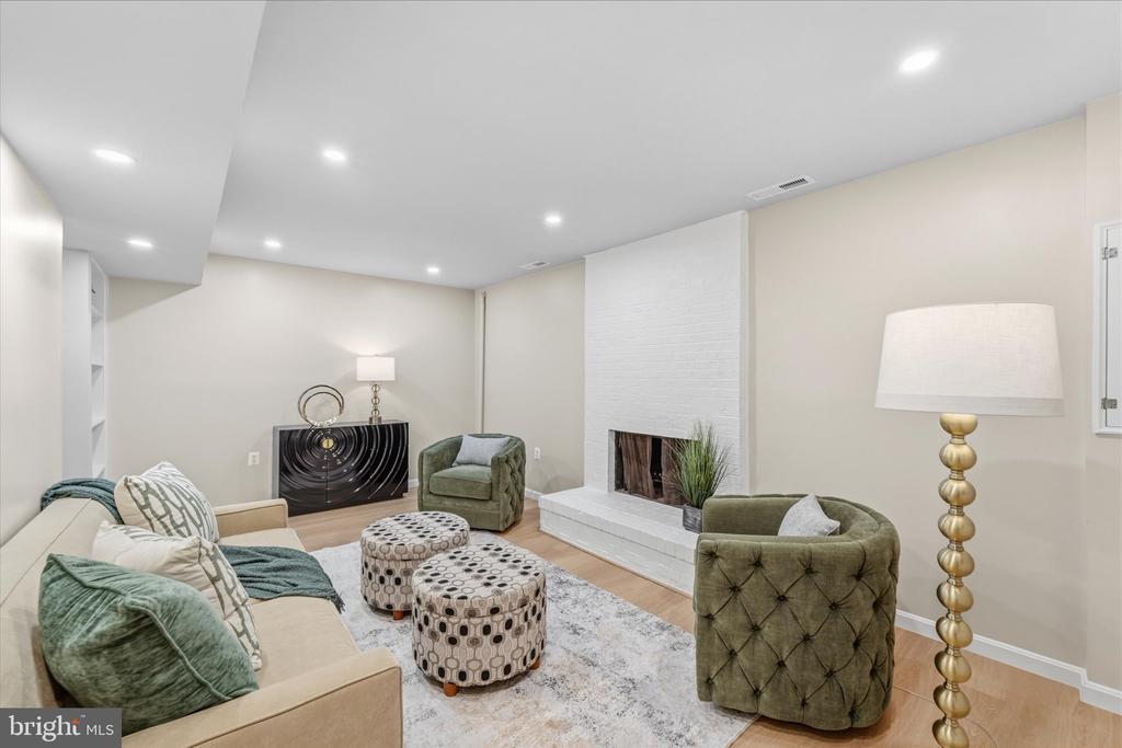4520 GARBO COURT