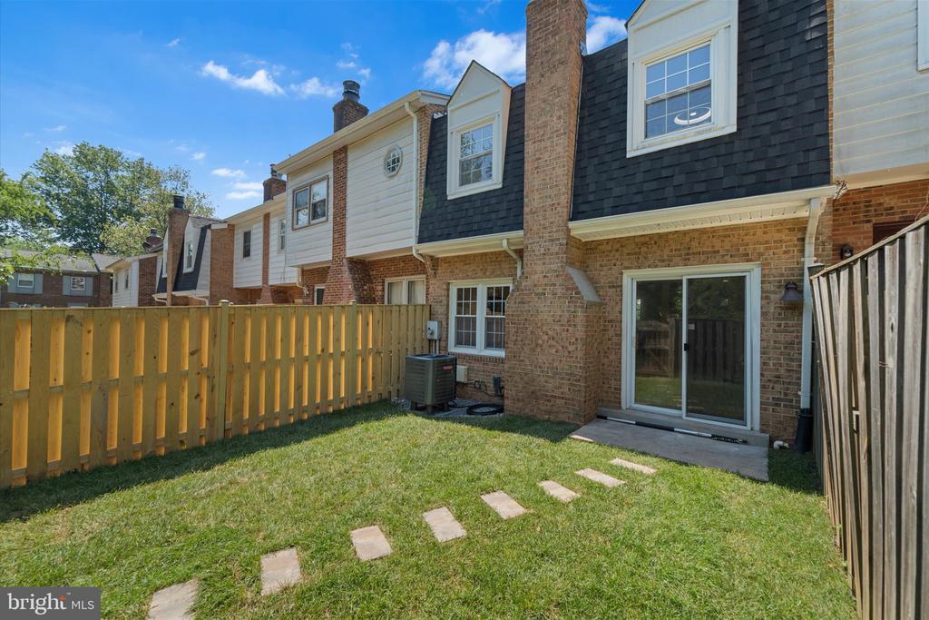 4520 GARBO COURT