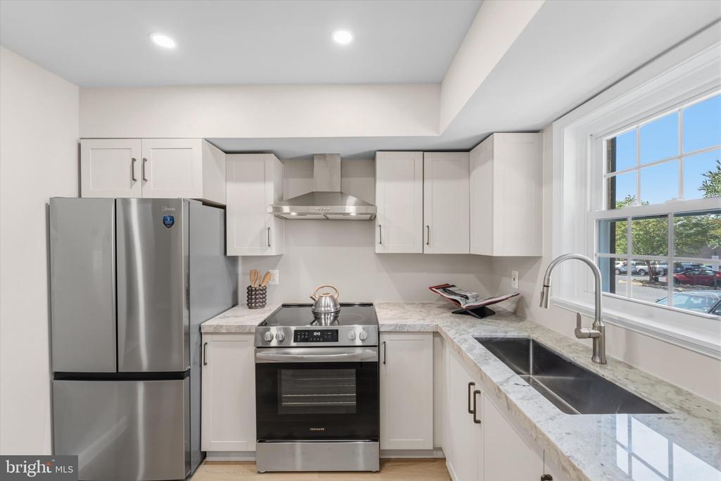 4520 GARBO COURT