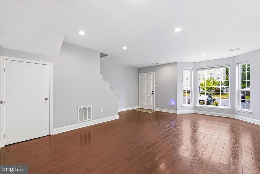 14823 BOLTON ROAD