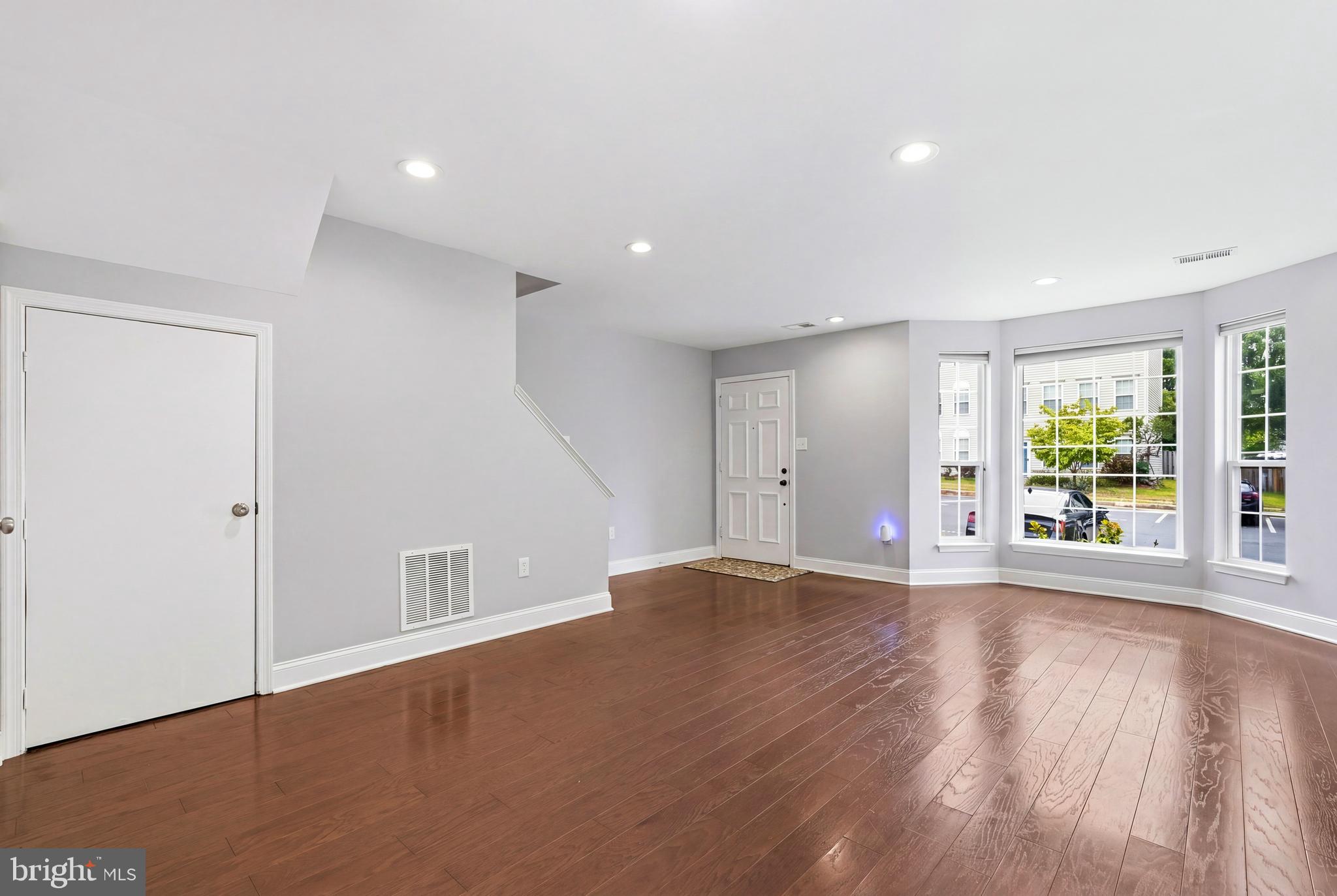 14823 BOLTON ROAD