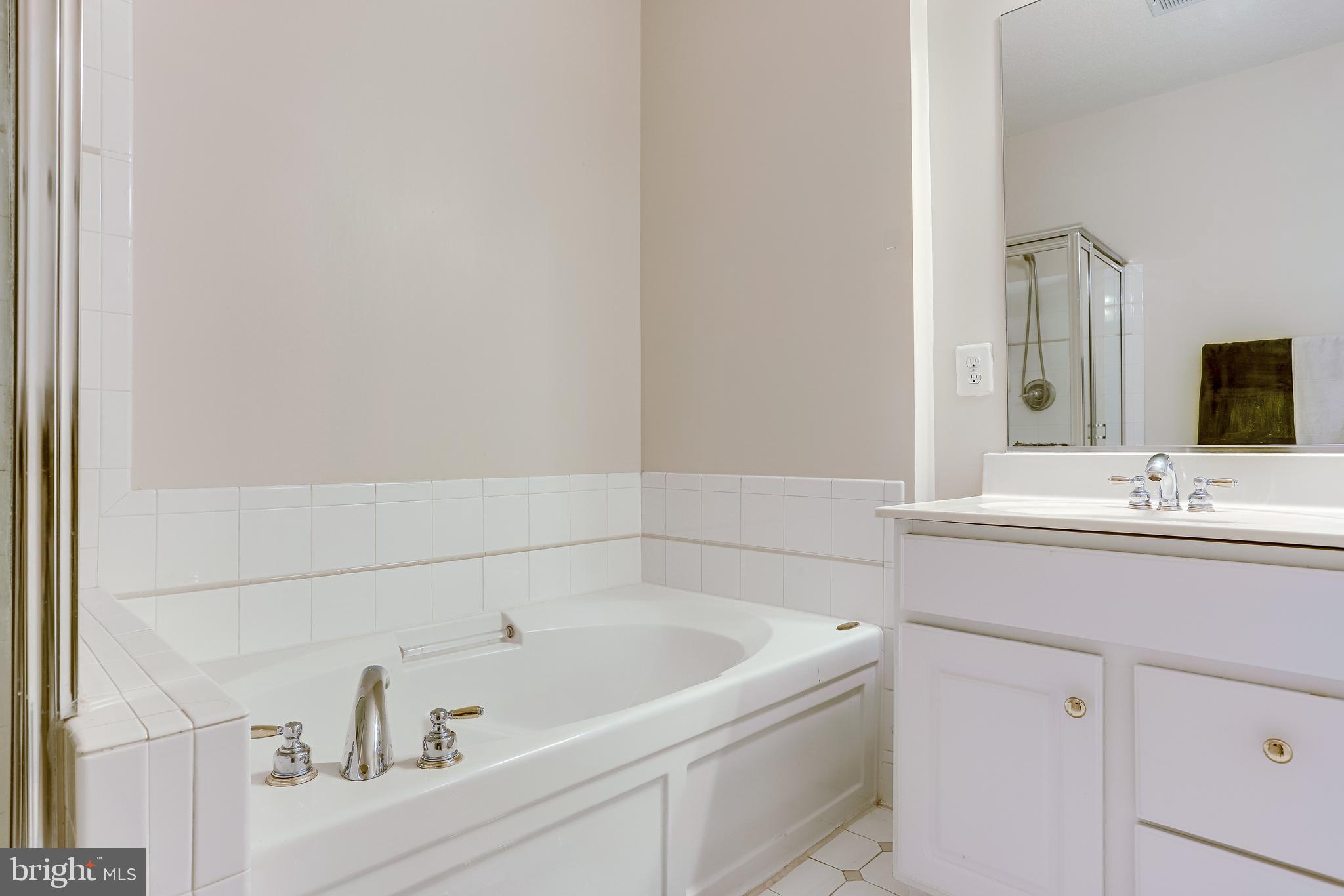 12190 ABINGTON HALL PLACE 203