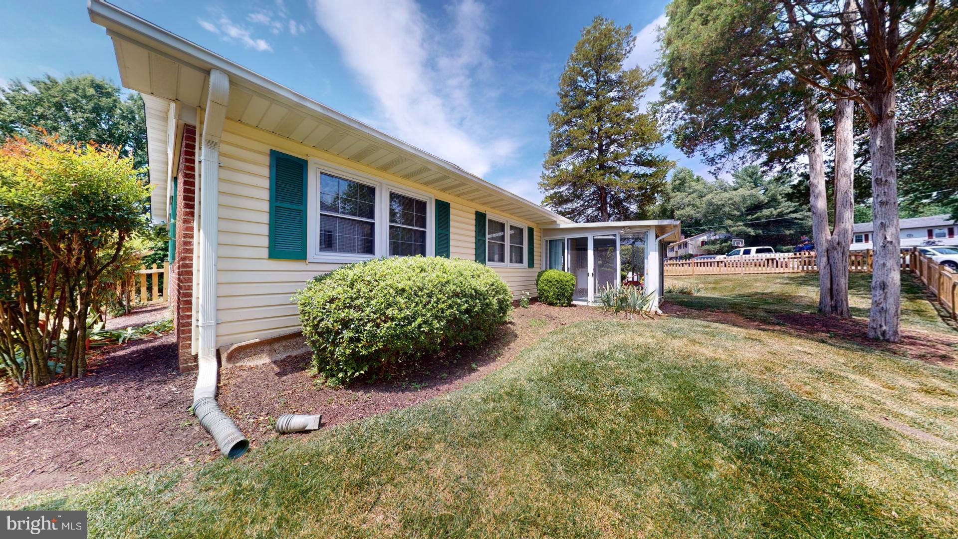 5810 HELMSDALE LANE