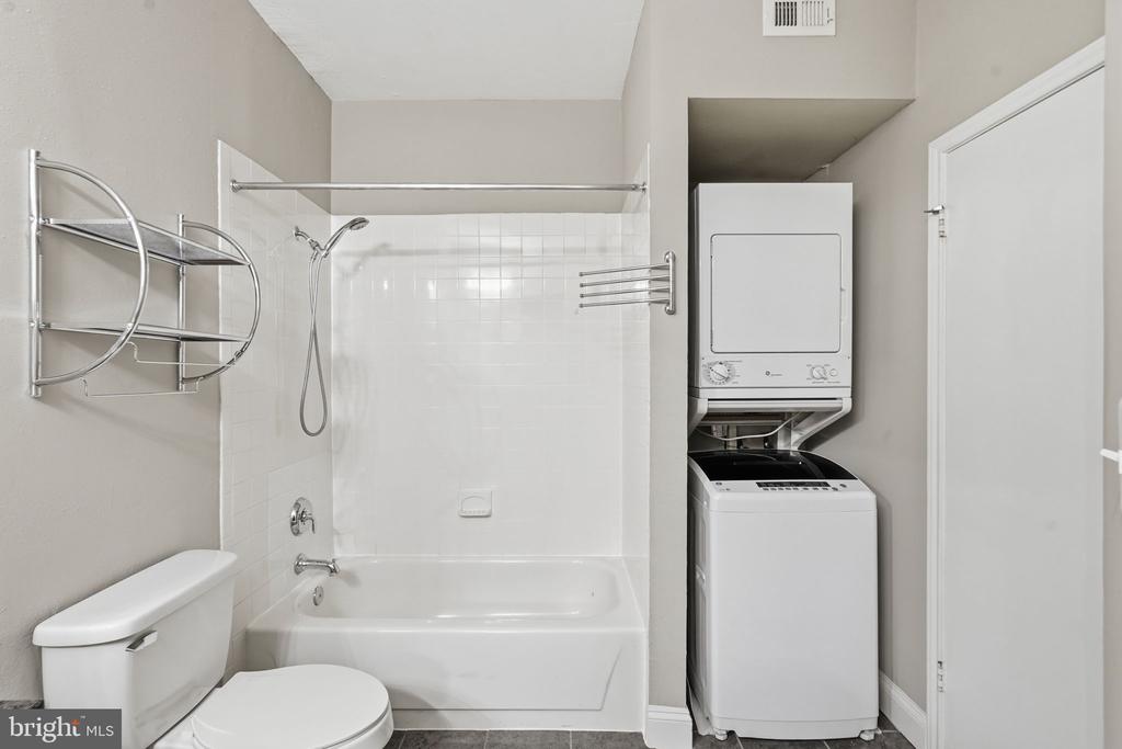 12155 PENDERVIEW TERRACE 823