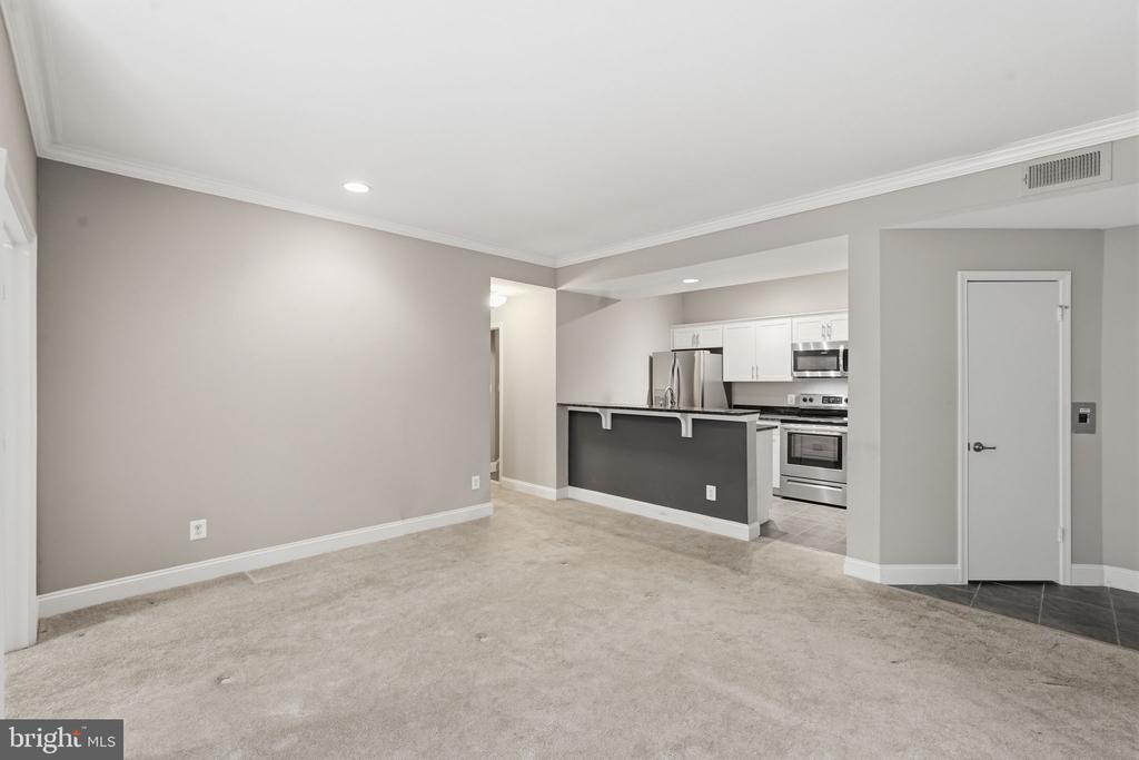 12155 PENDERVIEW TERRACE 823