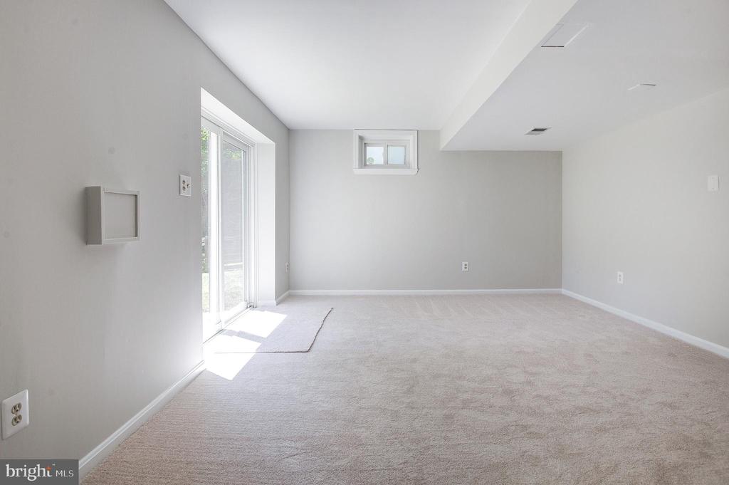 2603 OAKLEDGE COURT