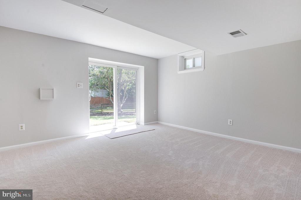 2603 OAKLEDGE COURT