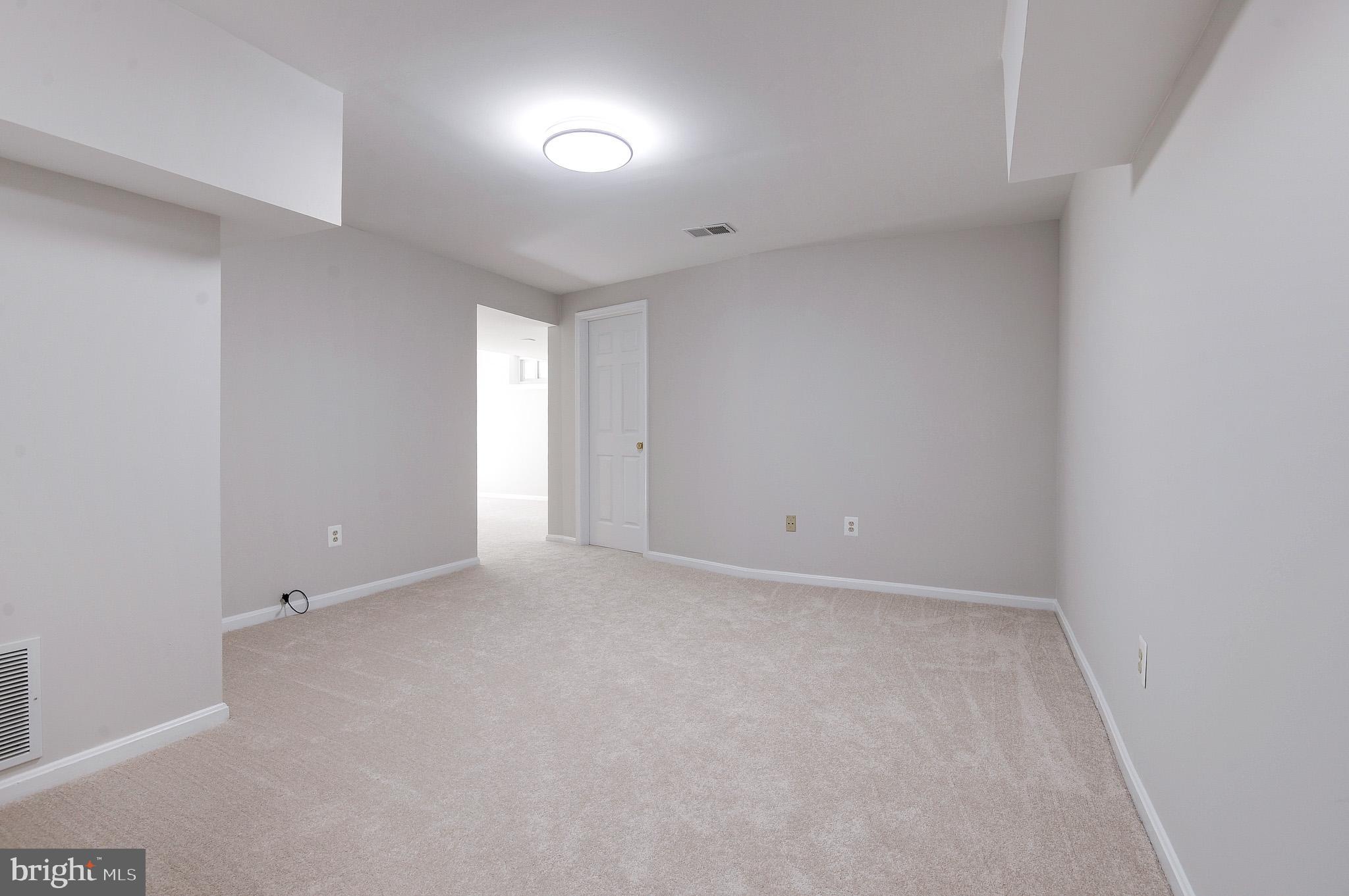 2603 OAKLEDGE COURT
