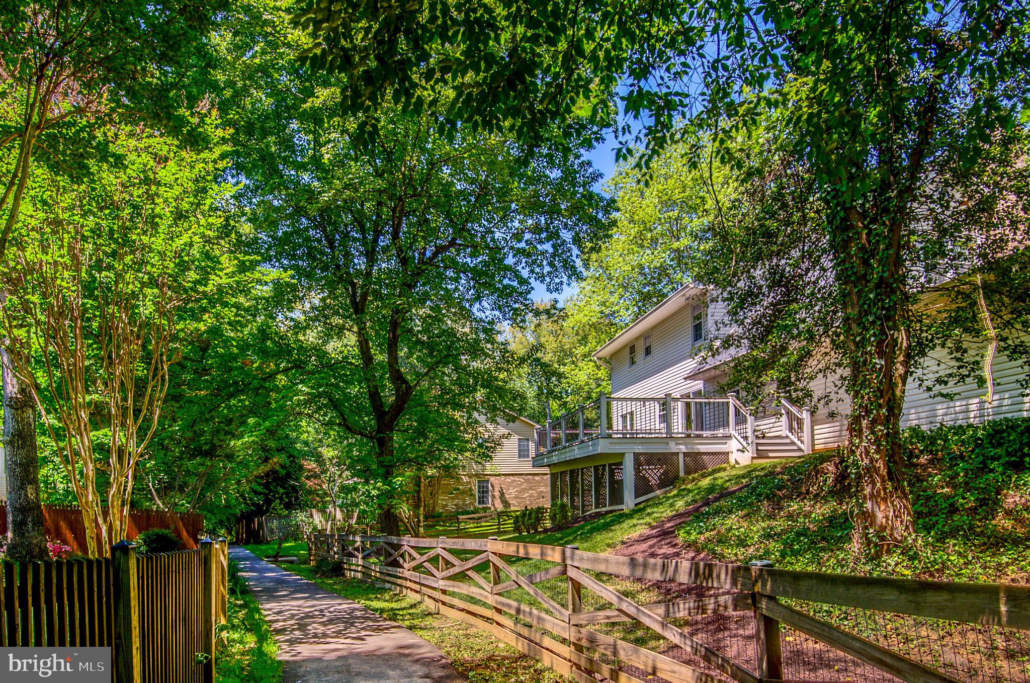 2603 OAKLEDGE COURT