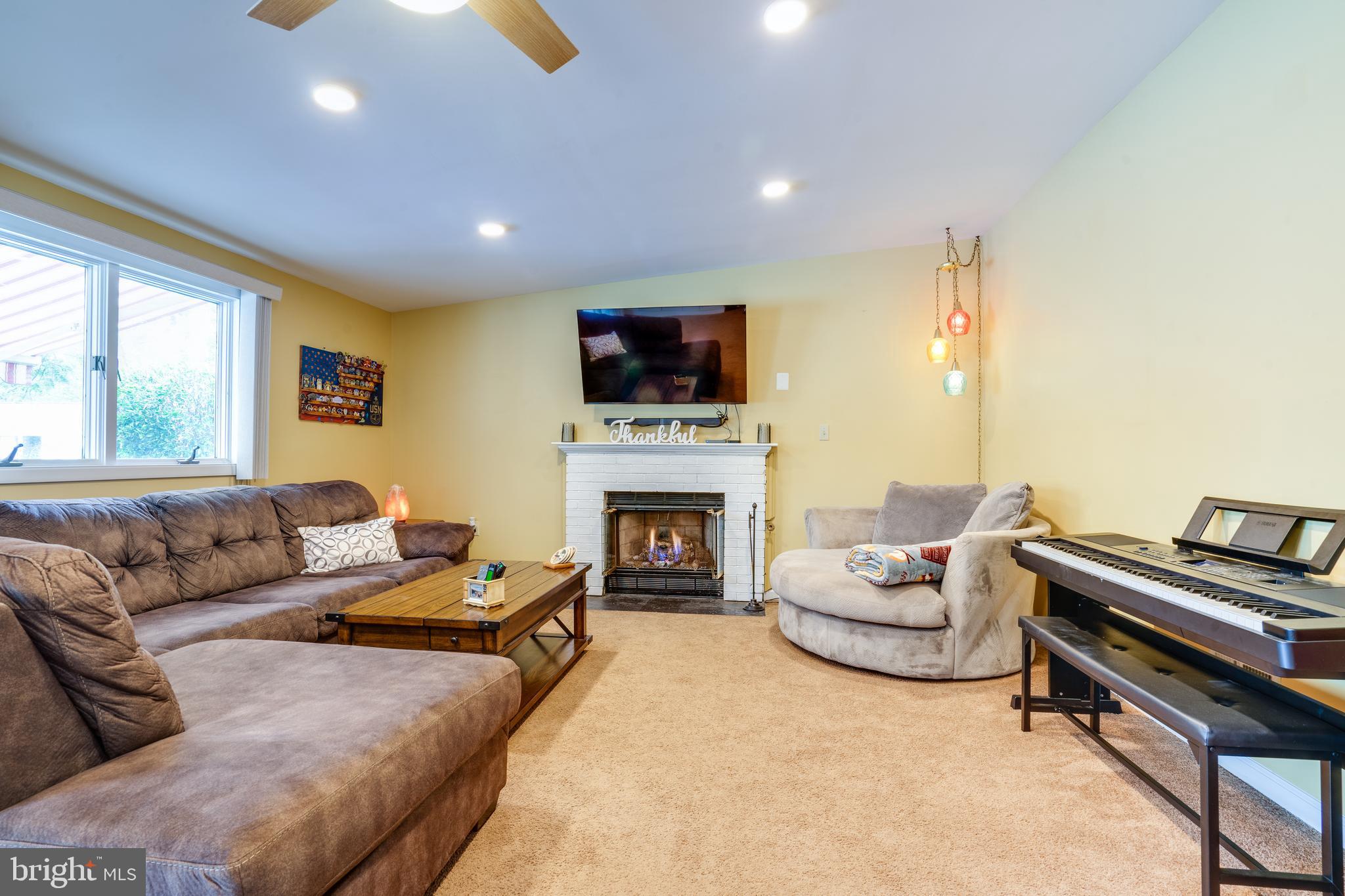 8513 FAIRBURN DRIVE