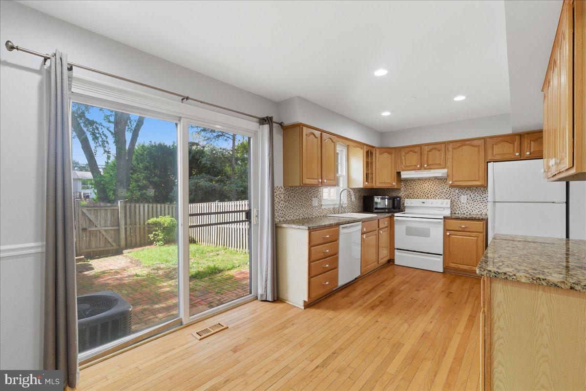 2988 VALERA COURT