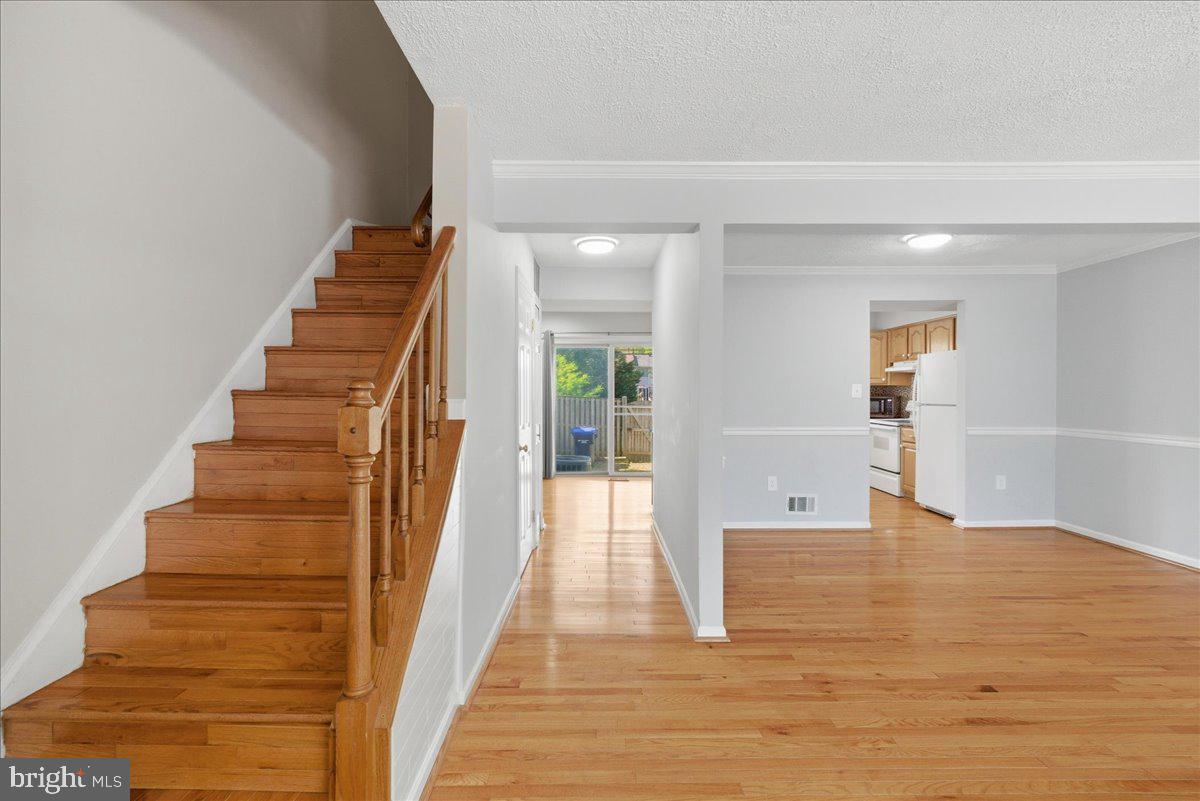 2988 VALERA COURT