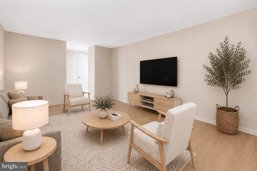 9713 KINGS CROWN COURT 2