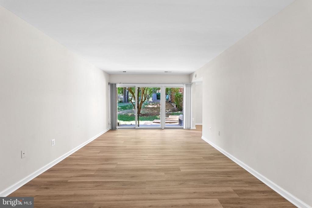 9713 KINGS CROWN COURT 2