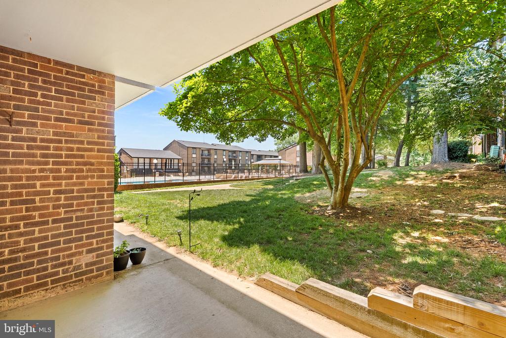 9713 KINGS CROWN COURT 2