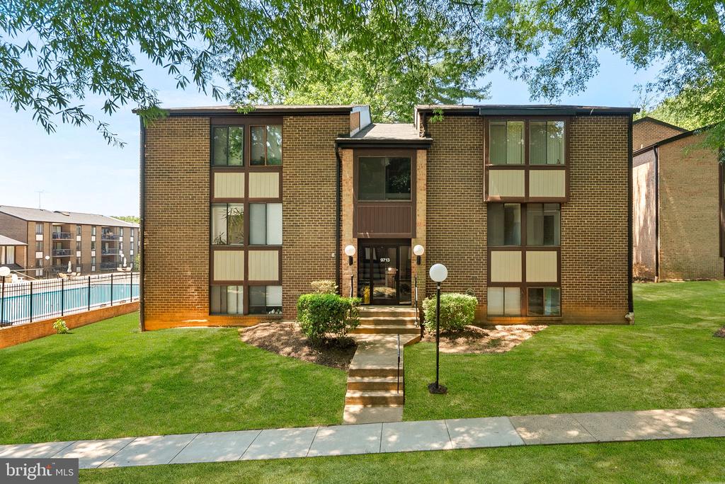 9713 KINGS CROWN COURT 2