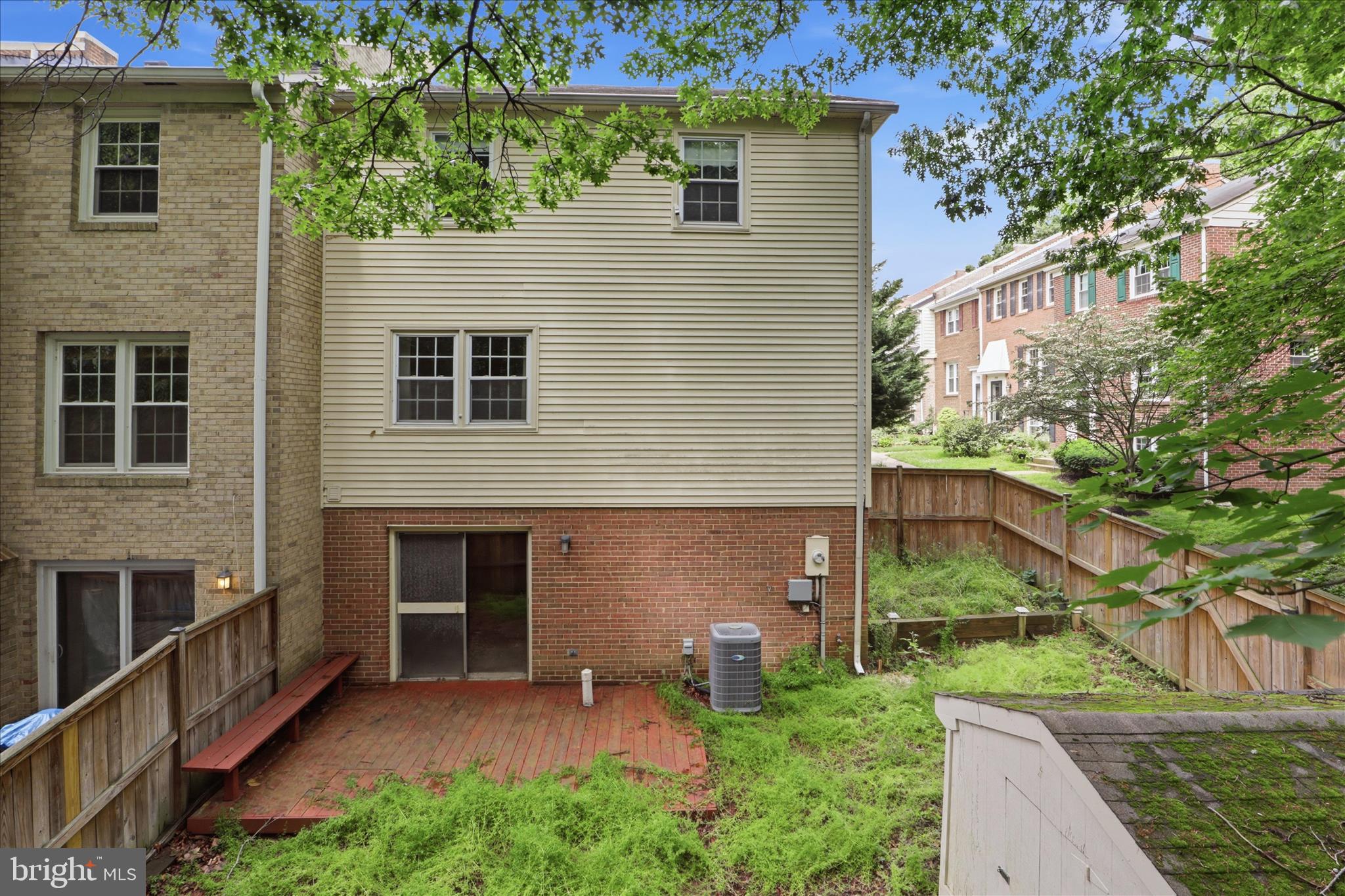 8086 SLEEPY VIEW LANE