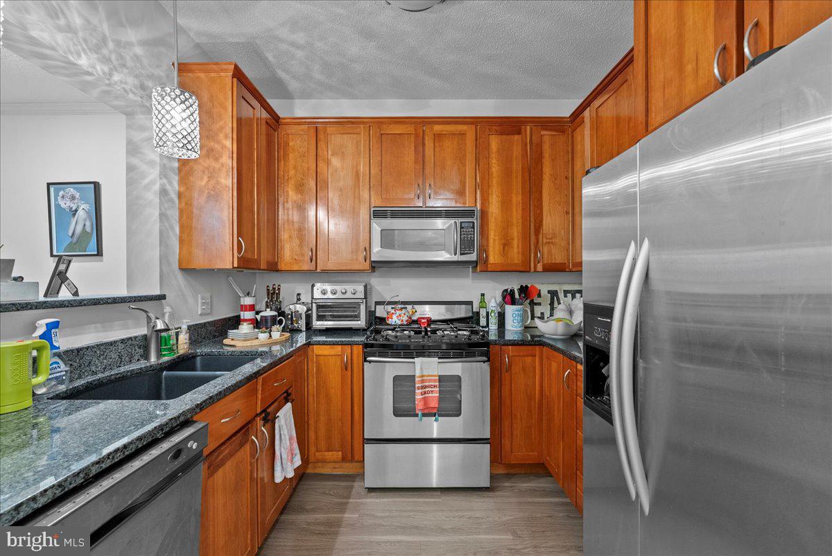 1708 LAKE SHORE CREST DRIVE 24