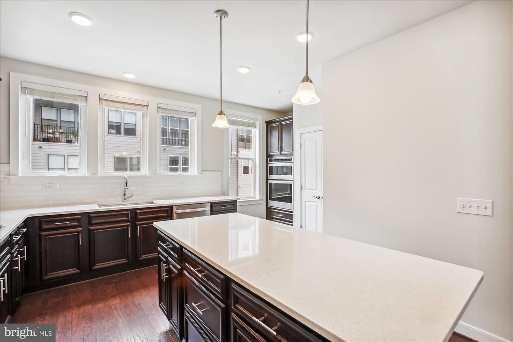 13340 SHERWOOD PARK LANE
