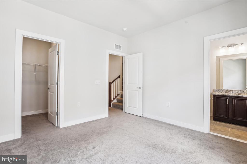 13340 SHERWOOD PARK LANE