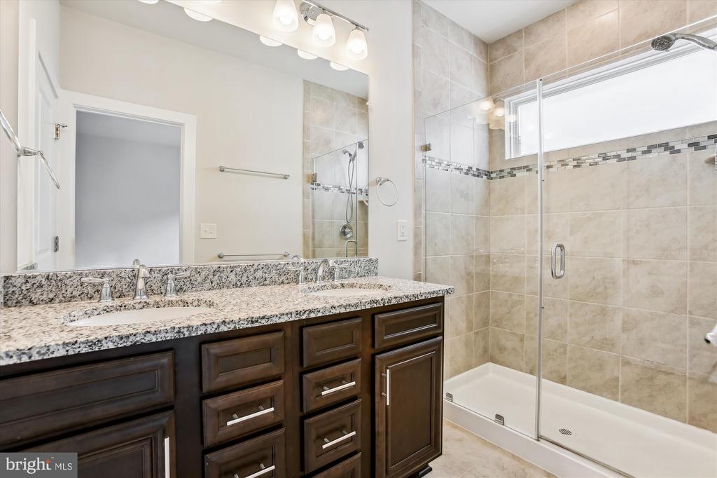 13340 SHERWOOD PARK LANE
