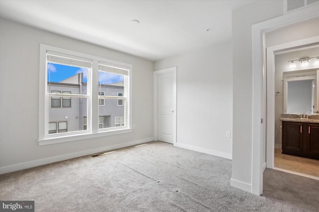 13340 SHERWOOD PARK LANE