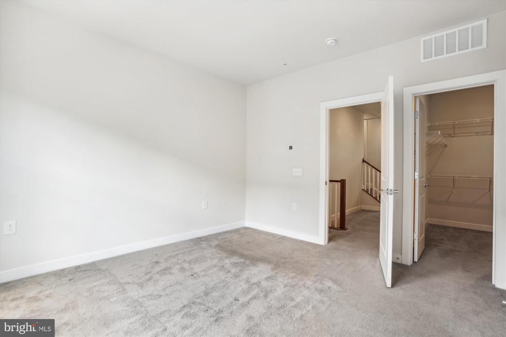 13340 SHERWOOD PARK LANE