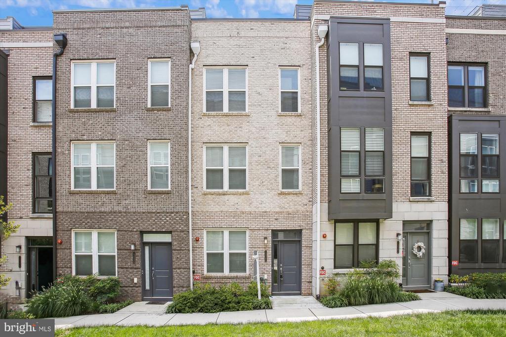 13340 SHERWOOD PARK LANE