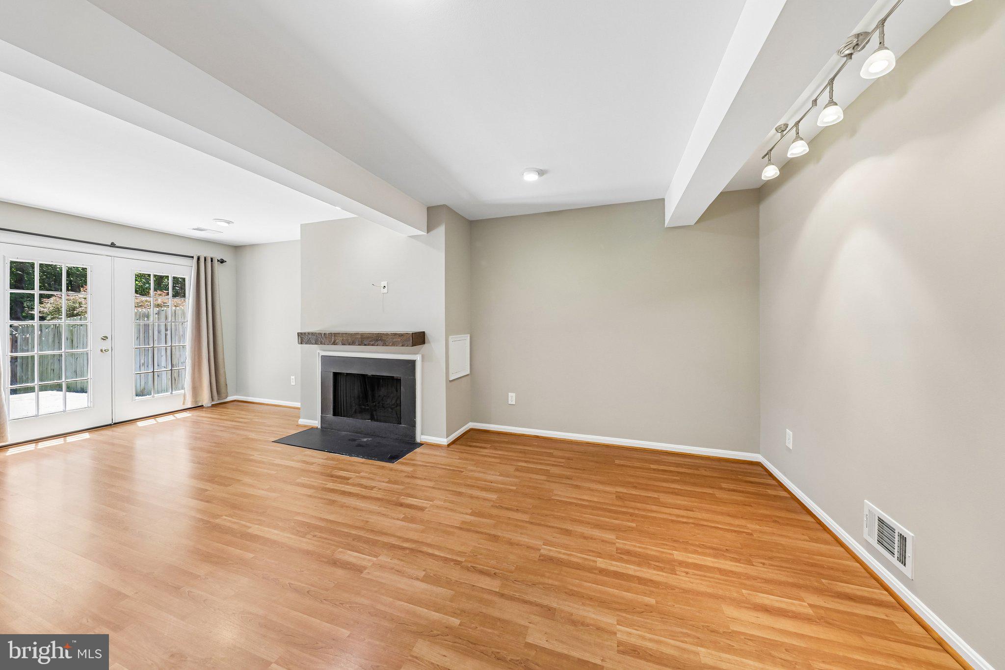 5421 CHESHIRE MEADOWS WAY