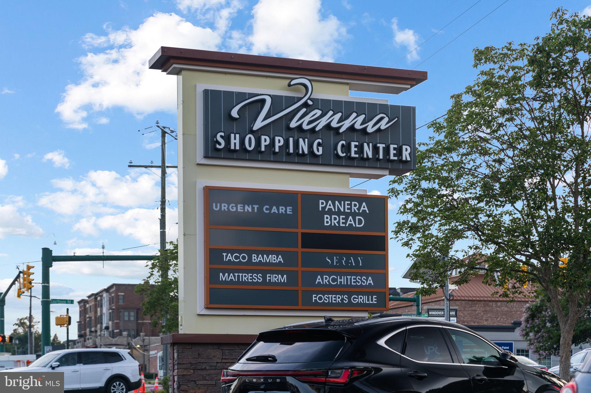 125 MARKET SQUARE NW 4