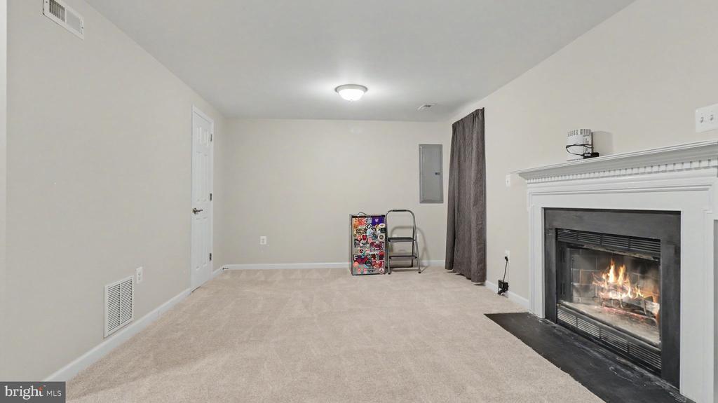 8584 ENOCHS DRIVE