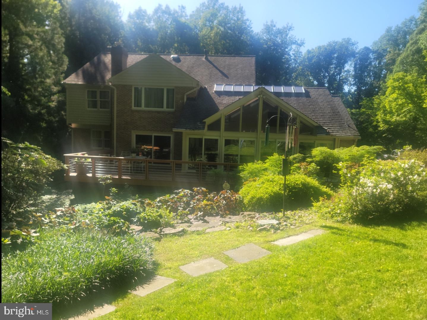 1097 OLD CEDAR ROAD