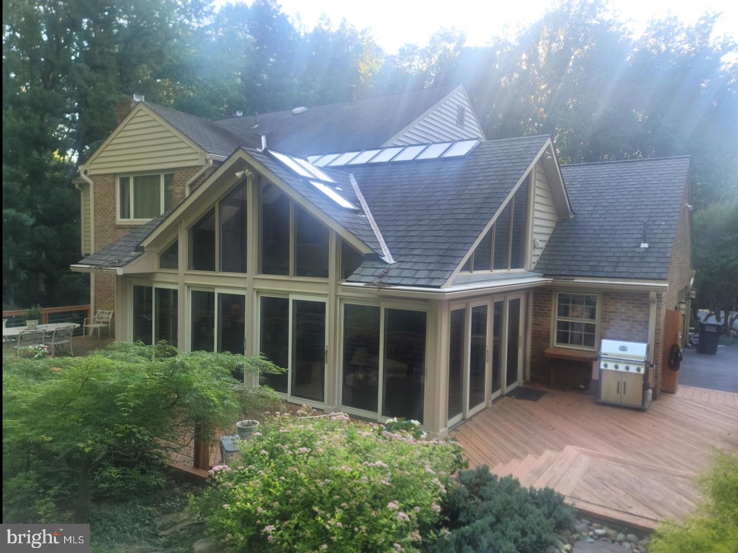1097 OLD CEDAR ROAD